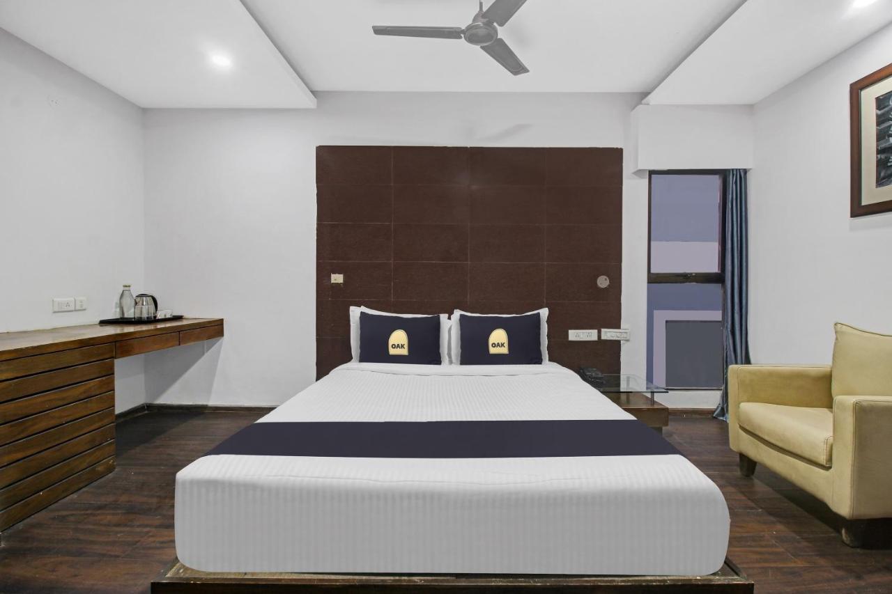 Townhouse Oak The Margi Hotel Near Yosufguda Metro Station Hyderabad Exterior foto
