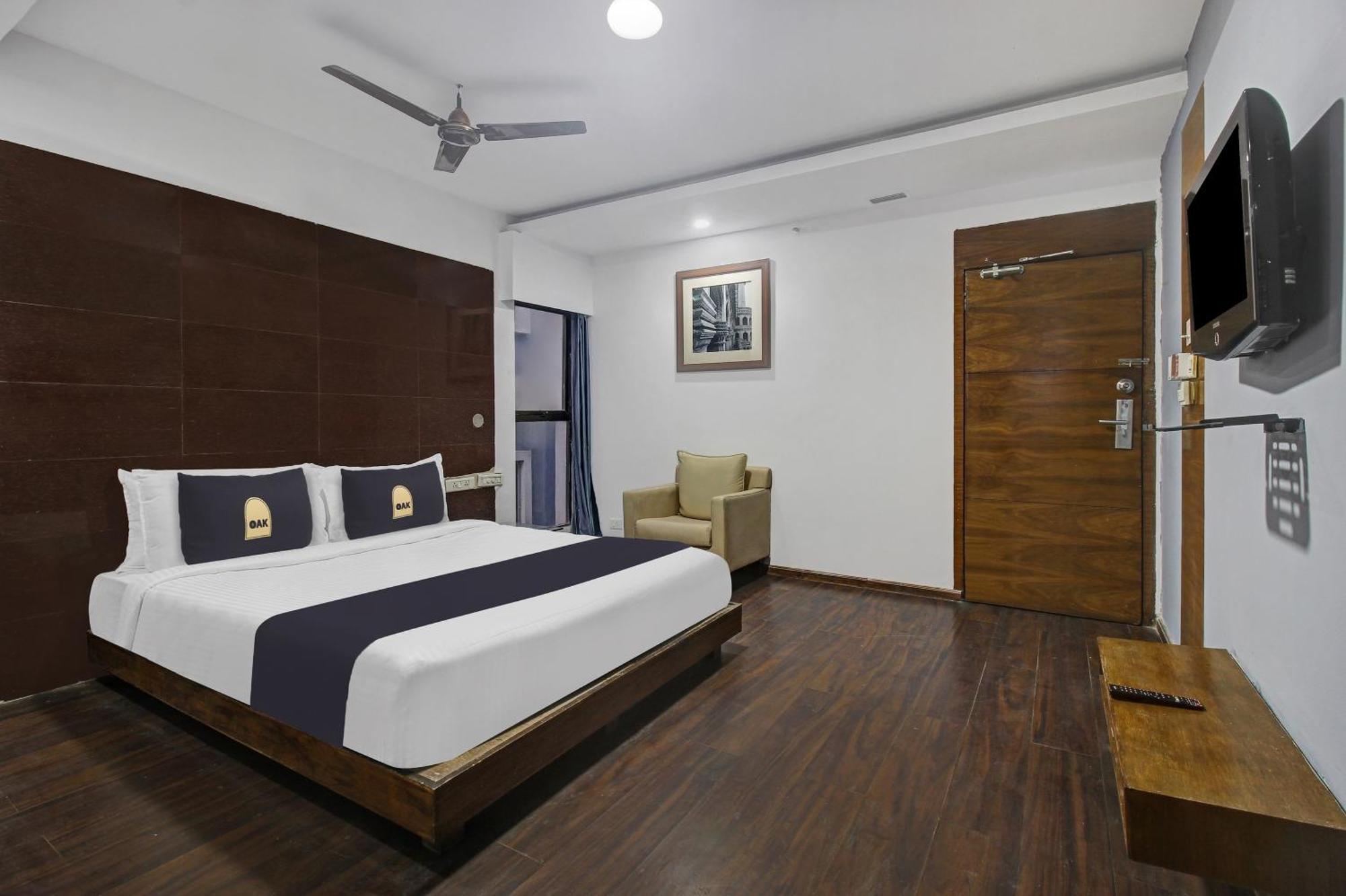 Townhouse Oak The Margi Hotel Near Yosufguda Metro Station Hyderabad Exterior foto