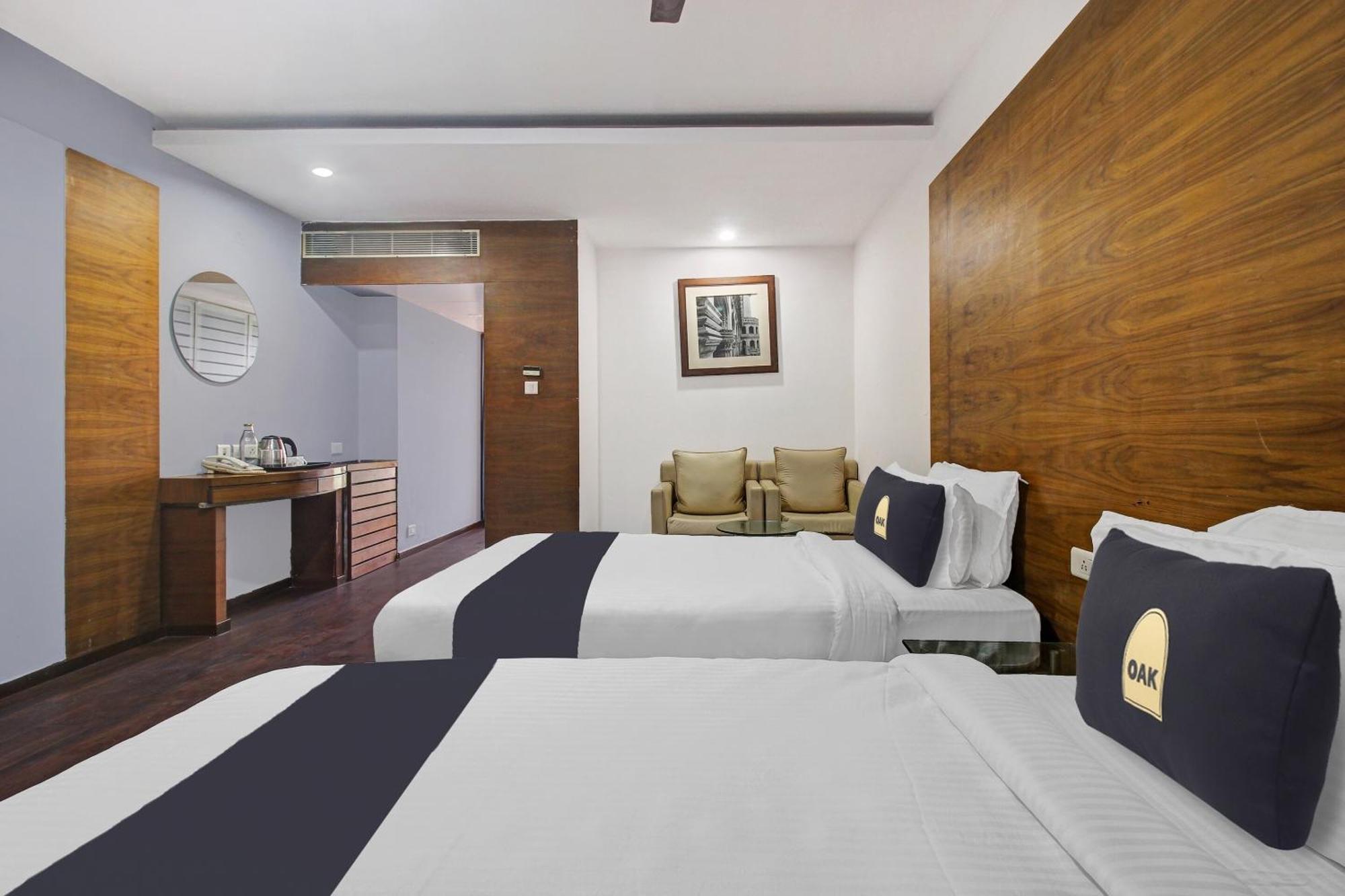 Townhouse Oak The Margi Hotel Near Yosufguda Metro Station Hyderabad Exterior foto