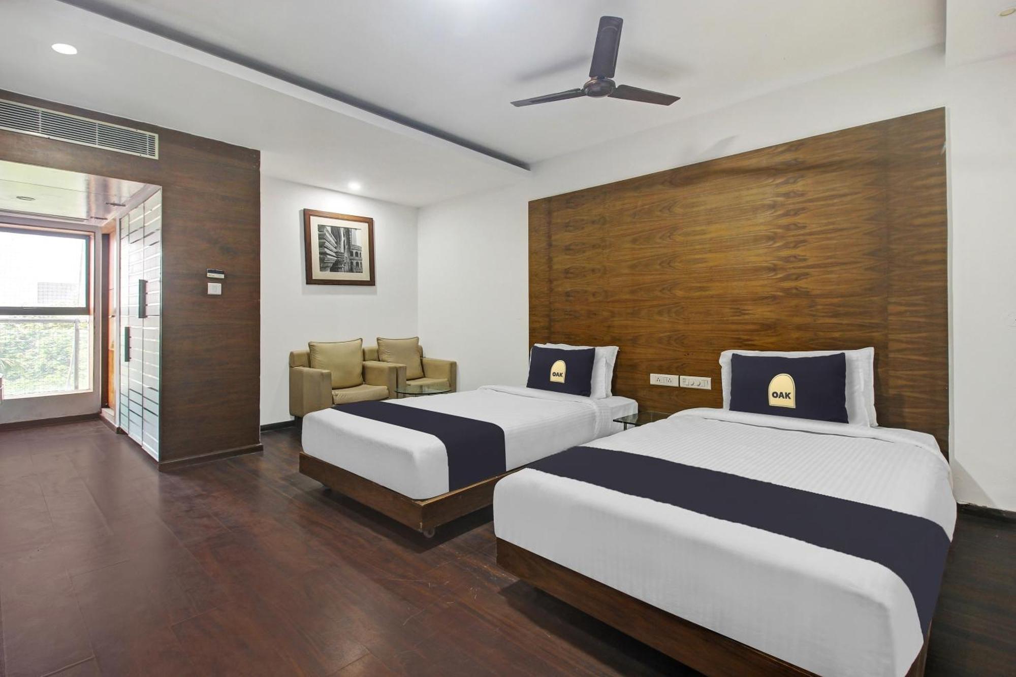 Townhouse Oak The Margi Hotel Near Yosufguda Metro Station Hyderabad Exterior foto